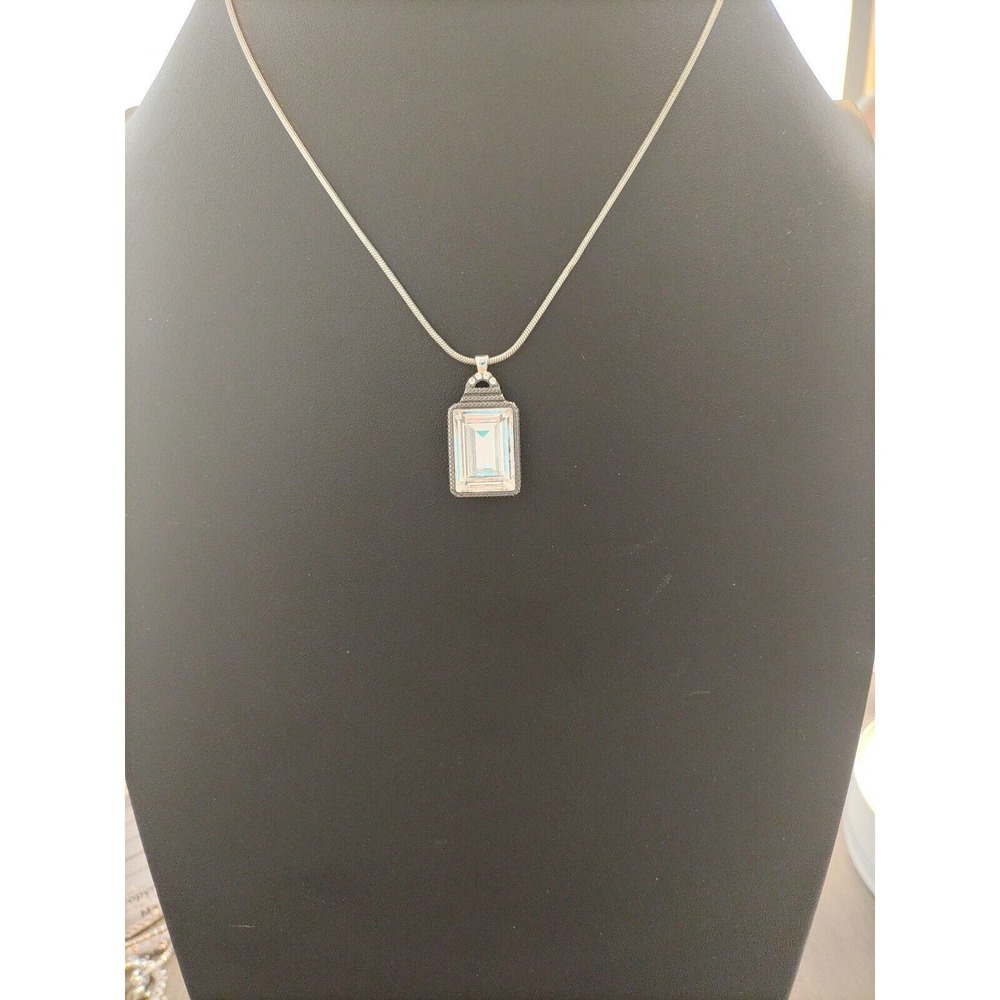 PRETTY LIA SOPHIA ROPE NECKLACE WITH BEAUTIFUL 1-1/4" GLASS PENDANT NICE!